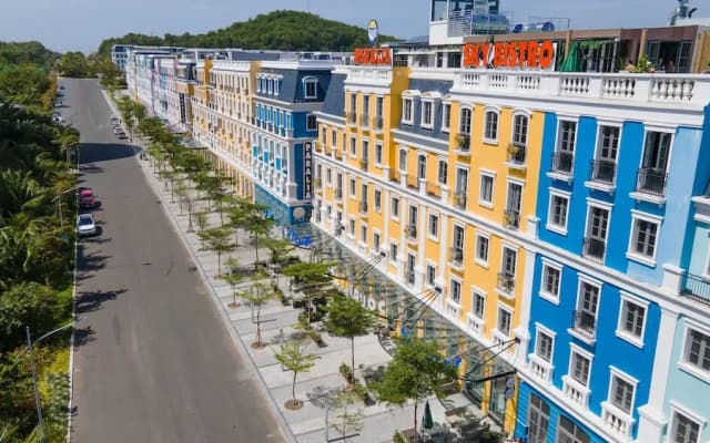 Paralia Hotel Phu Quoc