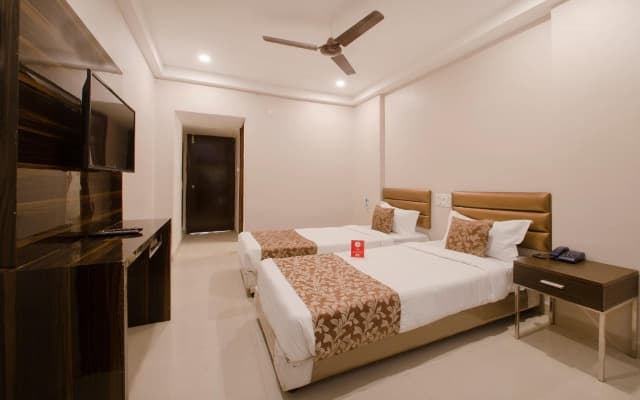 OYO 600 Hotel Skyhy