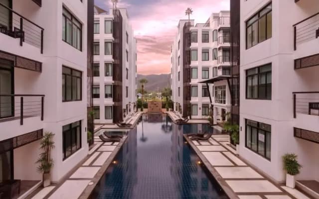 Regent 15 Condo