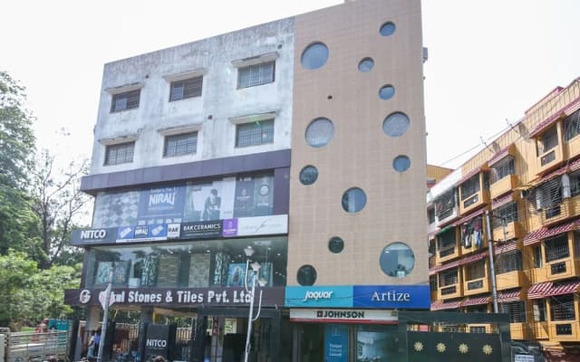 Collection O 74257 Gokul Residency Near Emami City Nager Bazar Opposite Raja Palace