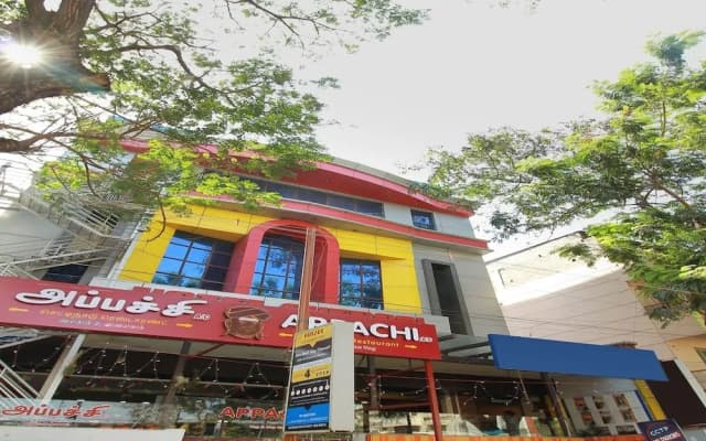 OYO 10551 Hotel RJ Grand