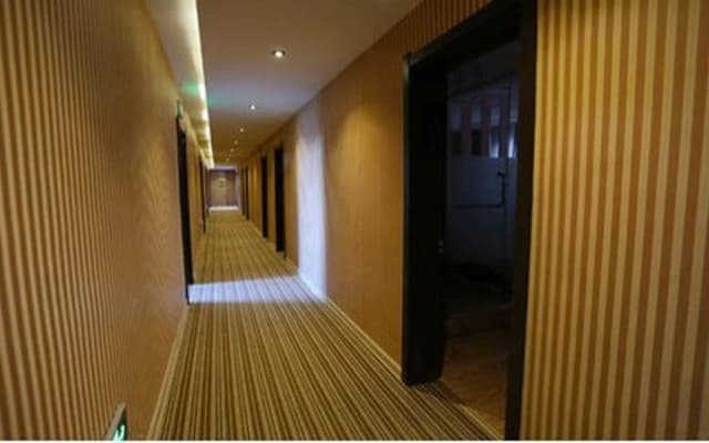 Holiday Theme Hotel