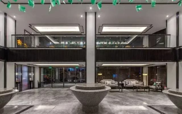 Longling Hotel