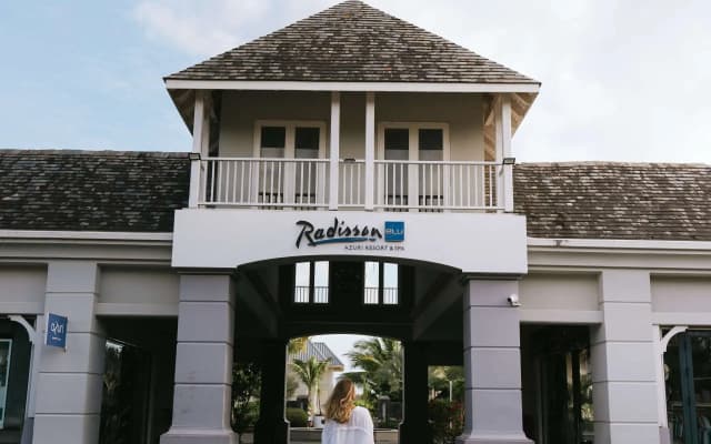 Radisson Blu Azuri Resort & Spa