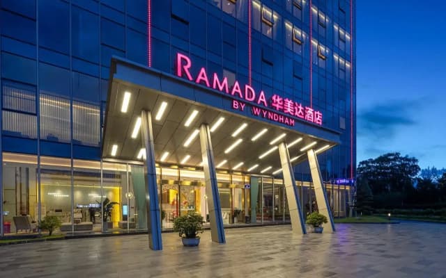 Ramada By Wyndham Zhouning