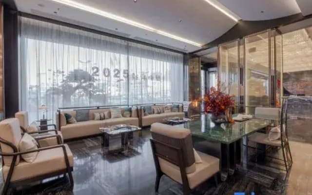 Yuzhong Lanke International Hotel