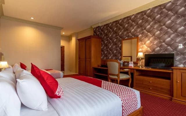 Mutiara Hijau Suites Syariah By OYO Rooms