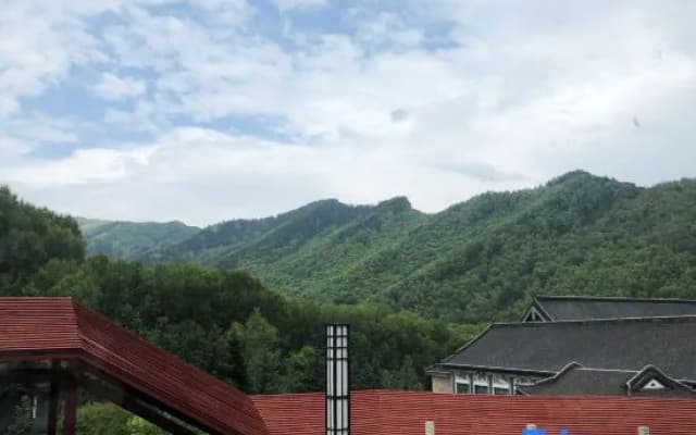 Friendship Hotel