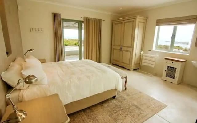 Bamboesbaai Beach House