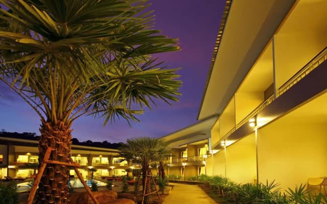Gypsy Sea View Resort