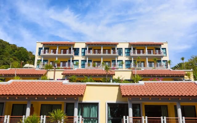 By The Sea Hotel