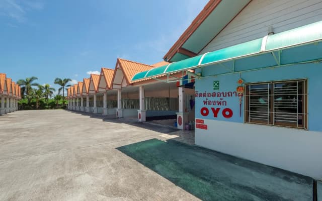OYO 1070 Paradise Resort