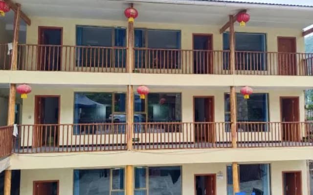 Hailuogou Yang Bailao Jinyinshan Homestay