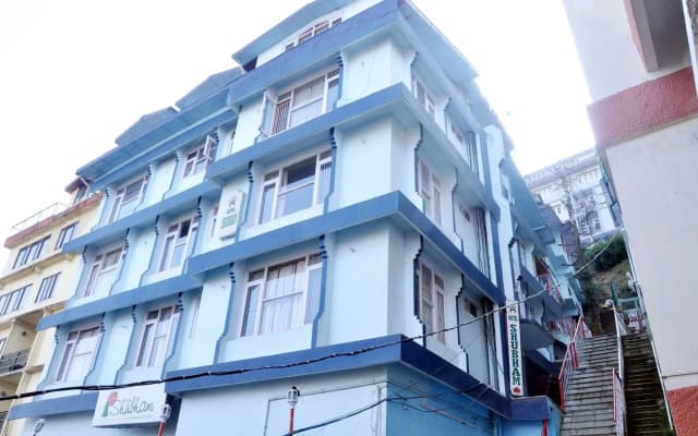 OYO 10692 Hotel Shubham