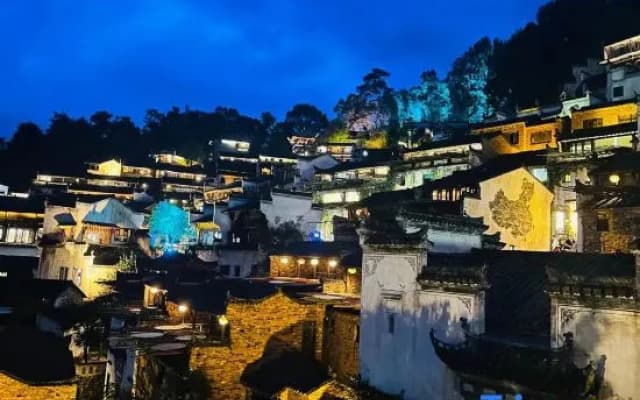 Wuyuan Nuanxinju Inn (Huangling Scenic Area Branch)