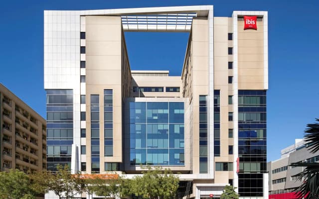 Отель ibis Al Rigga