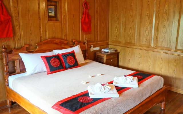 Baan Baitan Resort