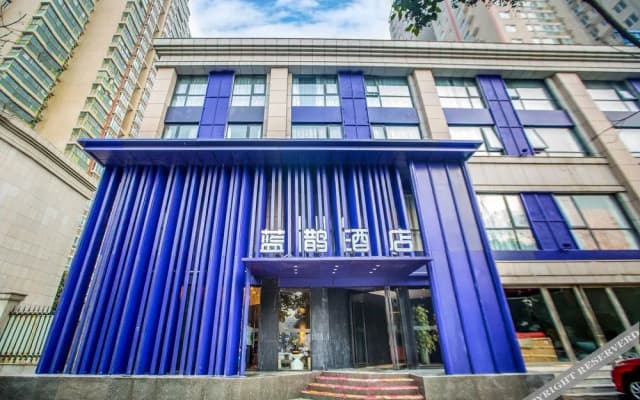 Blue Magpie Hotel Shifu Branch