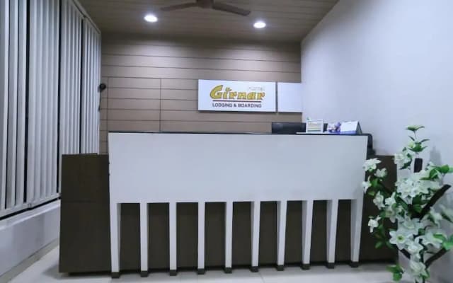 Hotel Girnar