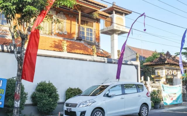 巴厘岛仓古艾里库塔乌塔拉潘泰贝拉瓦37号酒店(Airy Kuta Utara Pantai Berawa 37 Canggu Bali)