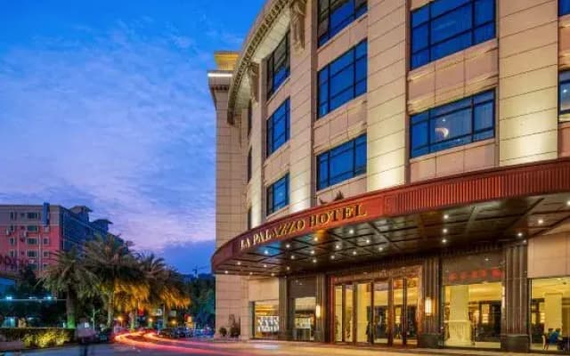 La Palazzo Hotel
