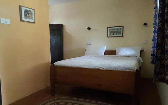 Lawns Hotel