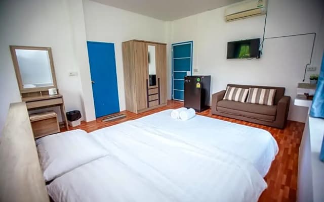 Hip Home at Hod