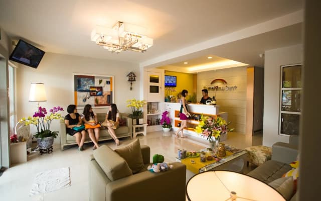 Sunshine Inn Plus
