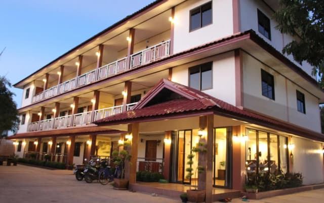nanbaankhun hotel