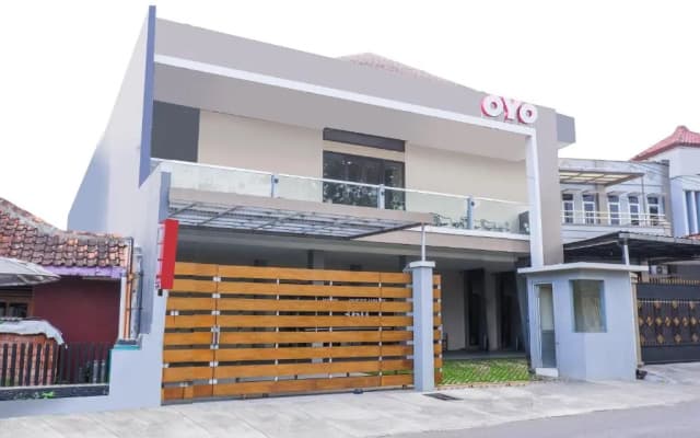 OYO 1094 Guest House 360