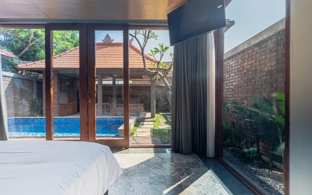 Serenia Villas Amed