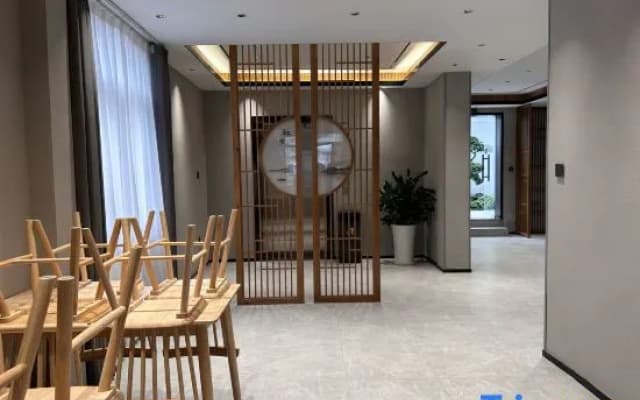 Wuyue Huigong Hotel