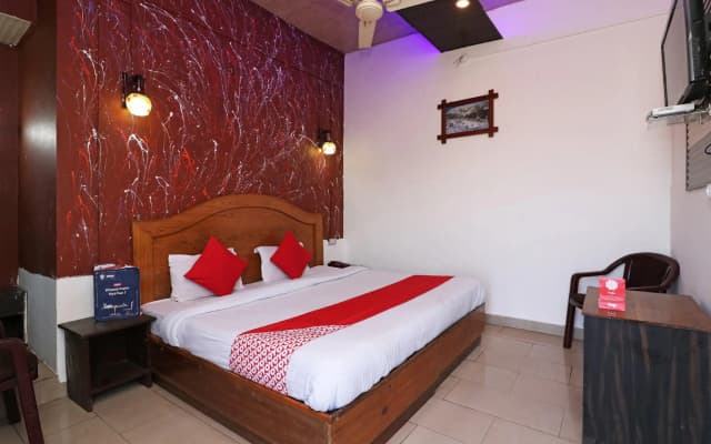 OYO 73821 Hotel Richi Rich