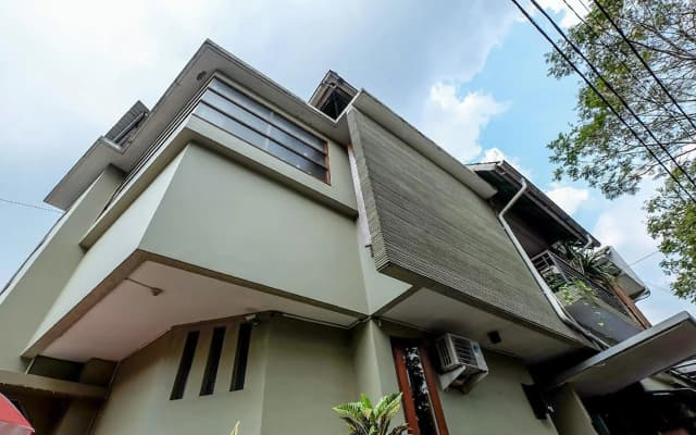 Buminanienie Guesthouse Bandung by ZUZU