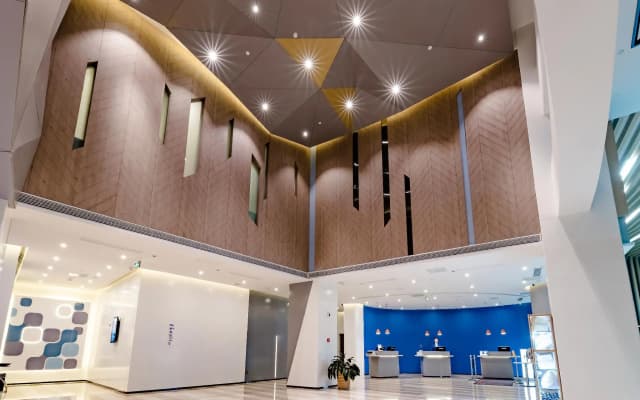 Holiday Inn Express Taian City Center