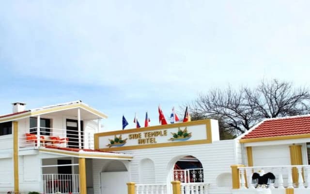 Side Temple Hotel