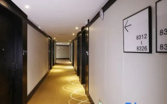 Xuzhou Bo'an Hotel (University of Mining and Technology City Subway Station)