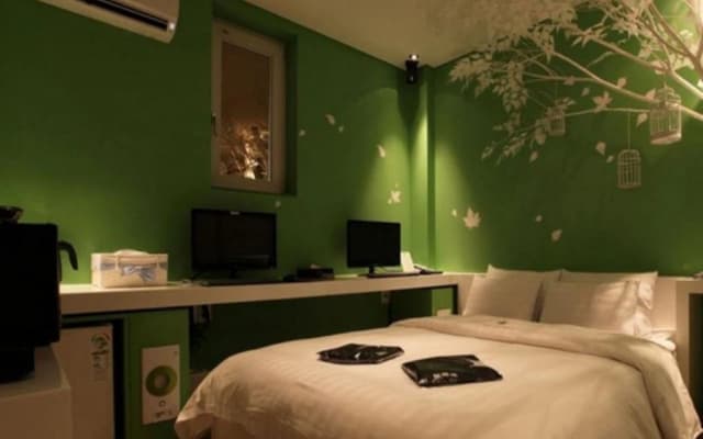 Nine Star Hotel