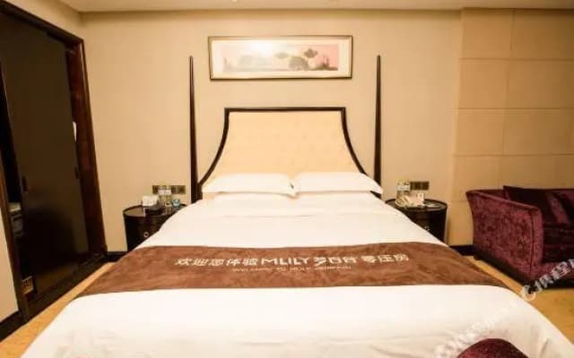 Qingdu International Hotel