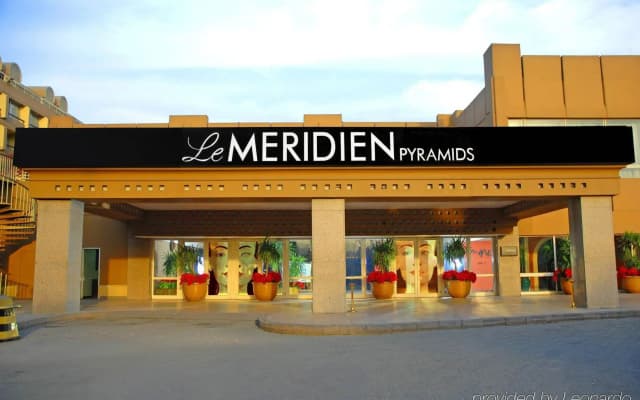 Le Meridien Pyramids Hotel & Spa