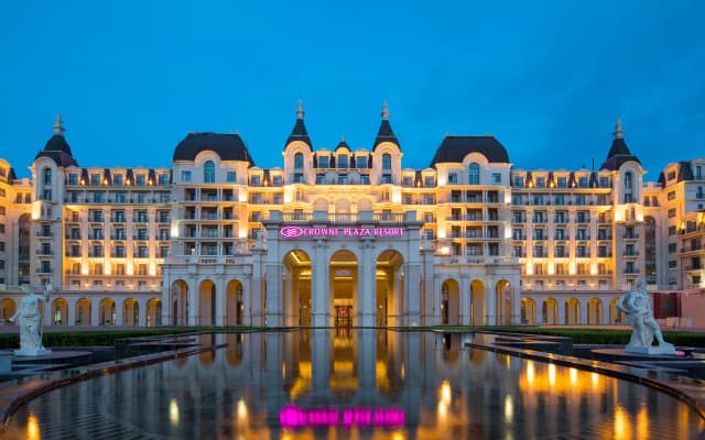 Crowne Plaza Qingdao Ocean Spring Resort by IHG