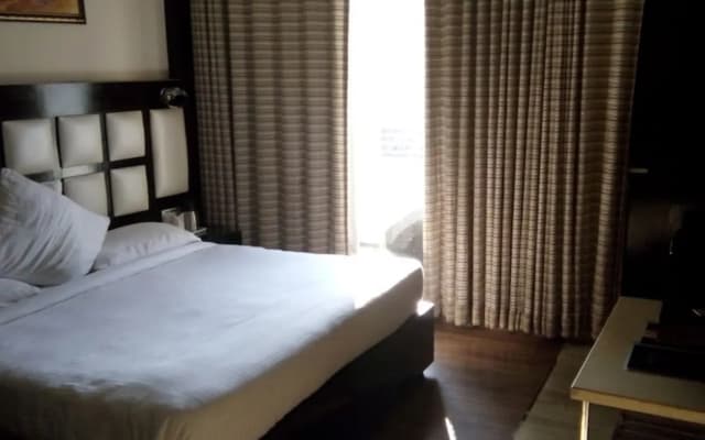 Lavish Inn