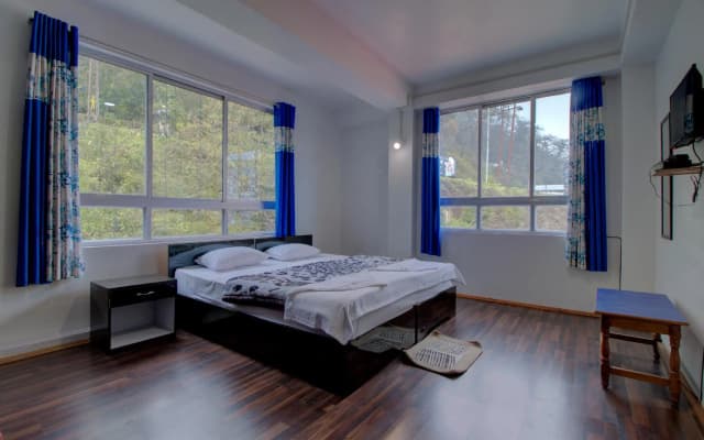 Aura Homes