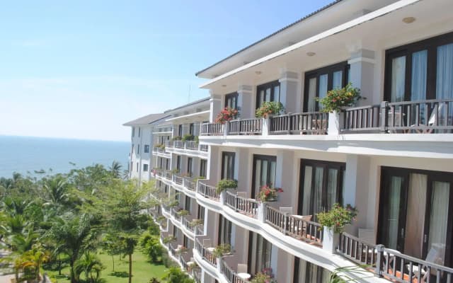 Lotus Muine Resort & Spa