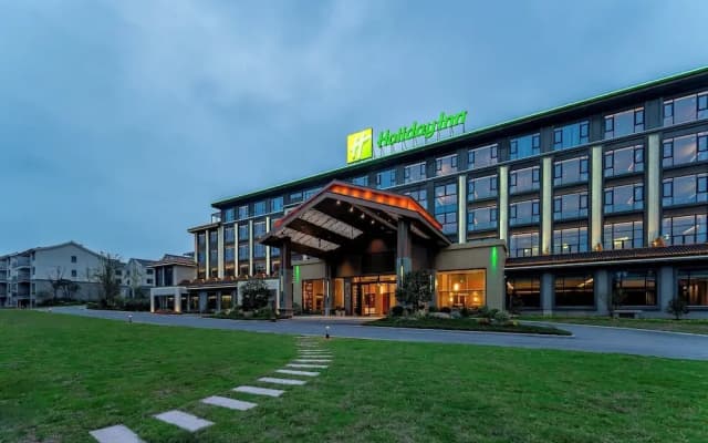 Holiday Inn Jiuhua Mountain Hot Spring by IHG