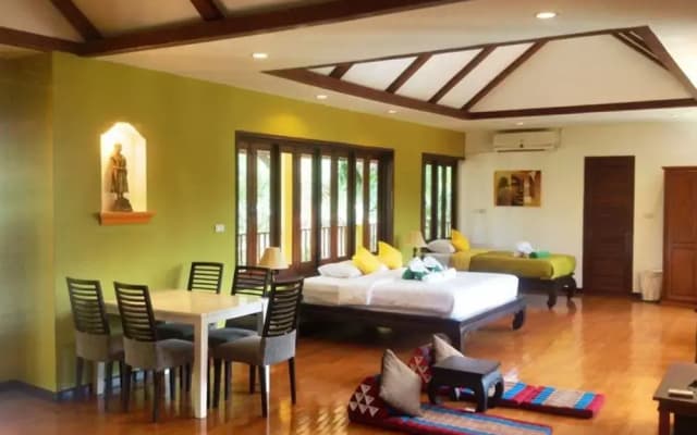 Villa Chaya