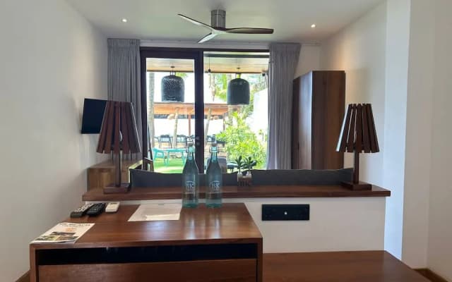 BK Beach Boutique Hotel - Hikkaduwa