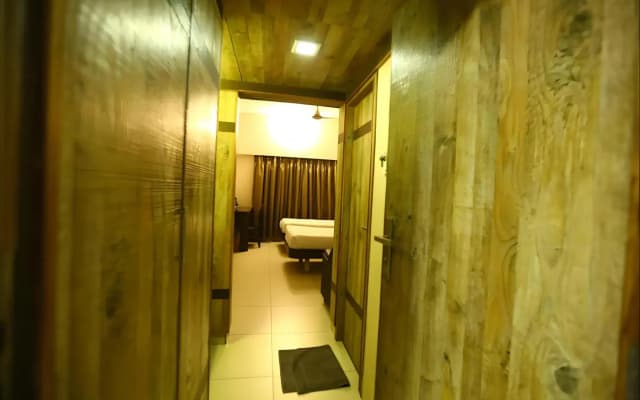 Westland Hotel