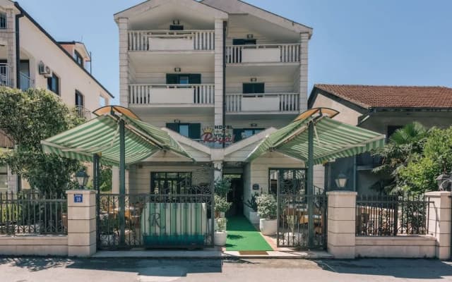 Villa Royal