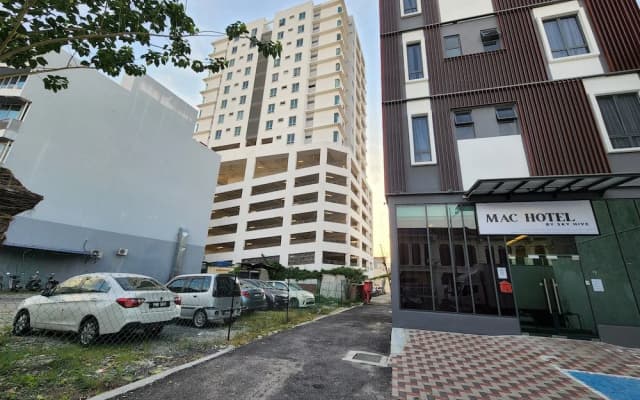 Mac Hotel By Sky Hive